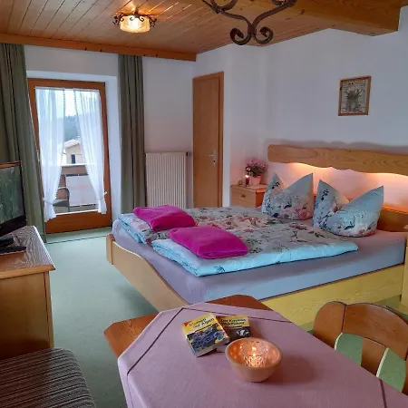 Leyererhof Guest house